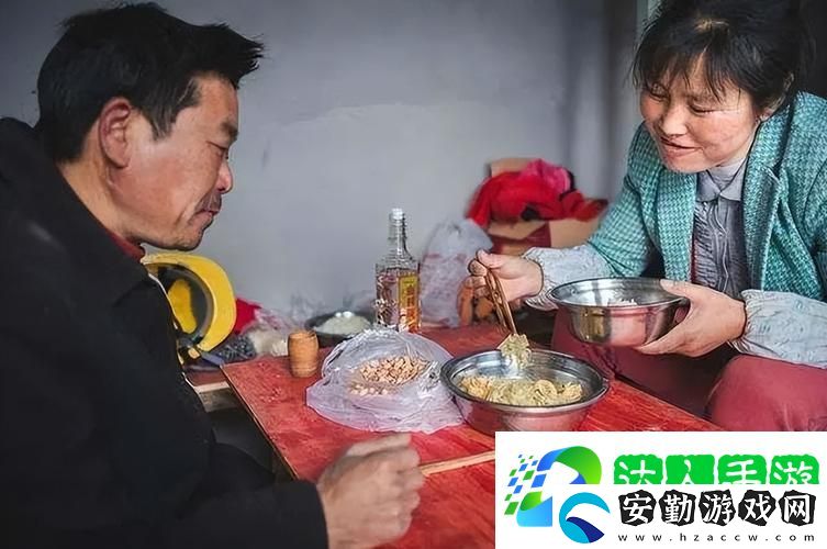 我被9個建筑工人抬到茶幾上