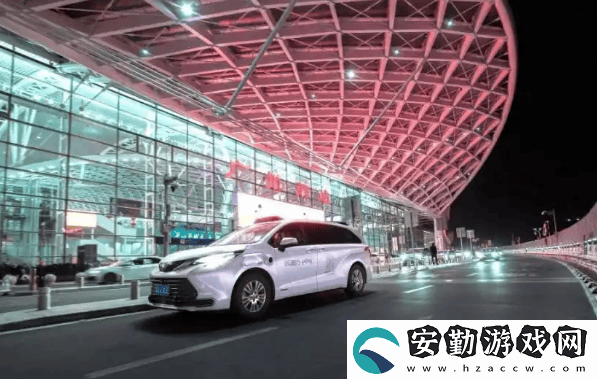廣州領(lǐng)跑！自動駕駛出租車市中心正式上路