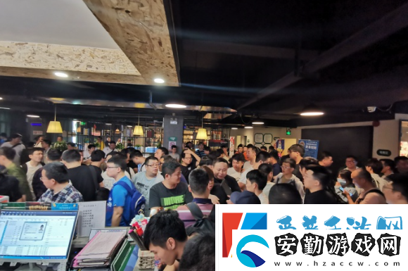 青春就在隔壁座位