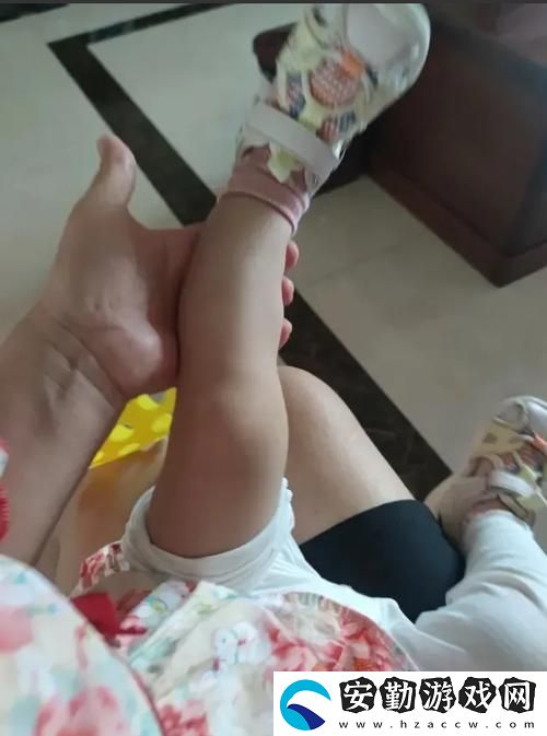 寶貝腿抬起來HH