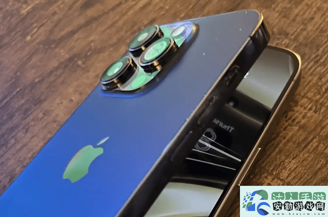 蘋果可折疊iPhone來(lái)襲